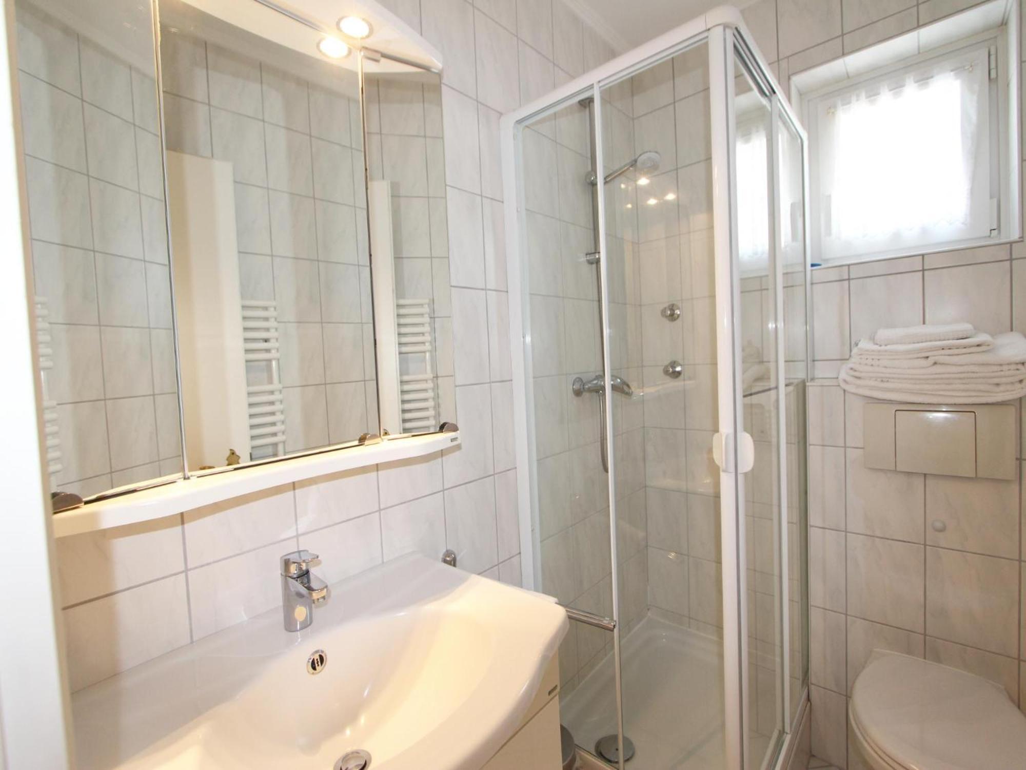 Apartment Duenenstrasse 33b, Og Rechts